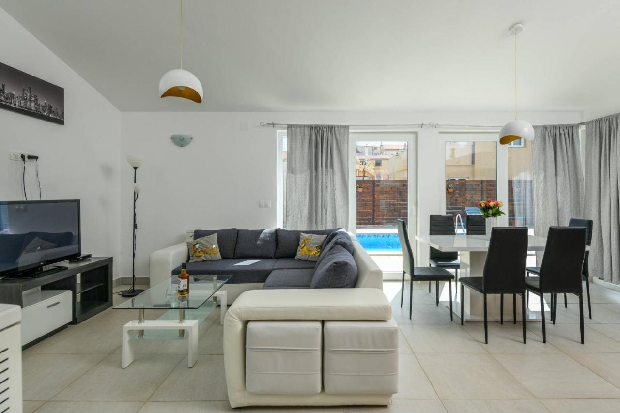 Villa Bobo Family House With Pool Vodnjan Exterior foto